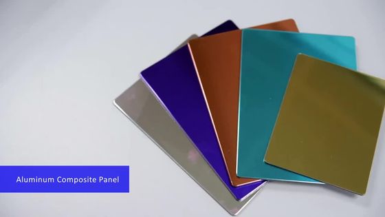 strato dorato del soffitto composito di alluminio 3mm ACP del pannello di 1570mm per l'interno 5800mm