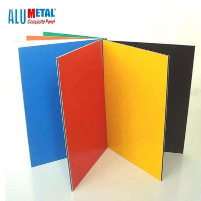 strato dorato del soffitto composito di alluminio 3mm ACP del pannello di 1570mm per l'interno 5800mm
