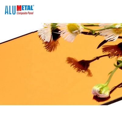 Strato composito di alluminio dorato dello specchio B1 di 2440mm x di 1220 il centro spesso dell'HDPE da 0,5 millimetri