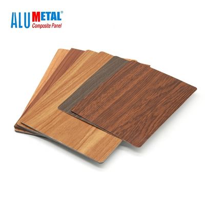 0.05mm 6061 hanno strutturato il piatto composito di alluminio 5000mm del pannello di rivestimento del legno