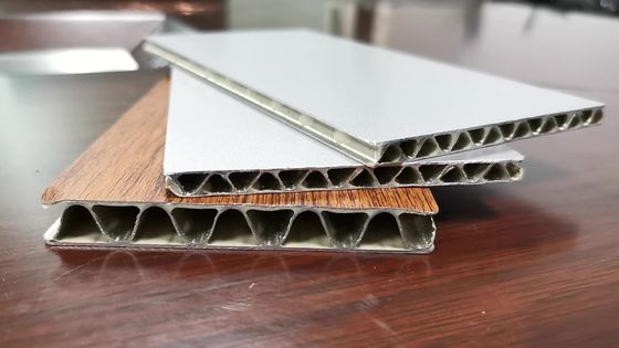 Rivestimento composito di alluminio 1220mm dei pannelli di parete del metallo AA3003 di 5MM