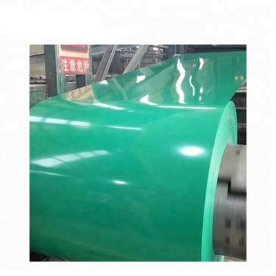Il PVC di alluminio rivestito 8011 2500MM colorato della bobina ha ricoperto la bobina di alluminio 0.06MM della disposizione