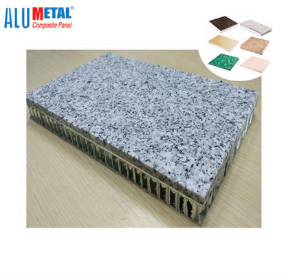 Il favo di pietra leggero di plastica di alluminio di 2MM riveste 1020MM di pannelli A2 non combustibile