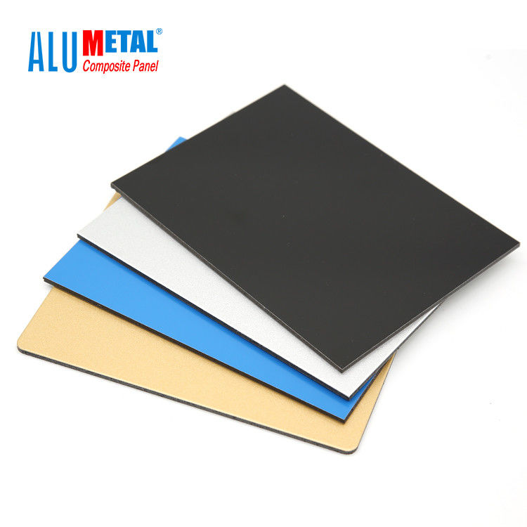 decorazione a prova di fuoco 1500mm della porta dello strato composito di alluminio del pannello ACP del PE del centro del LDPE di 4mm