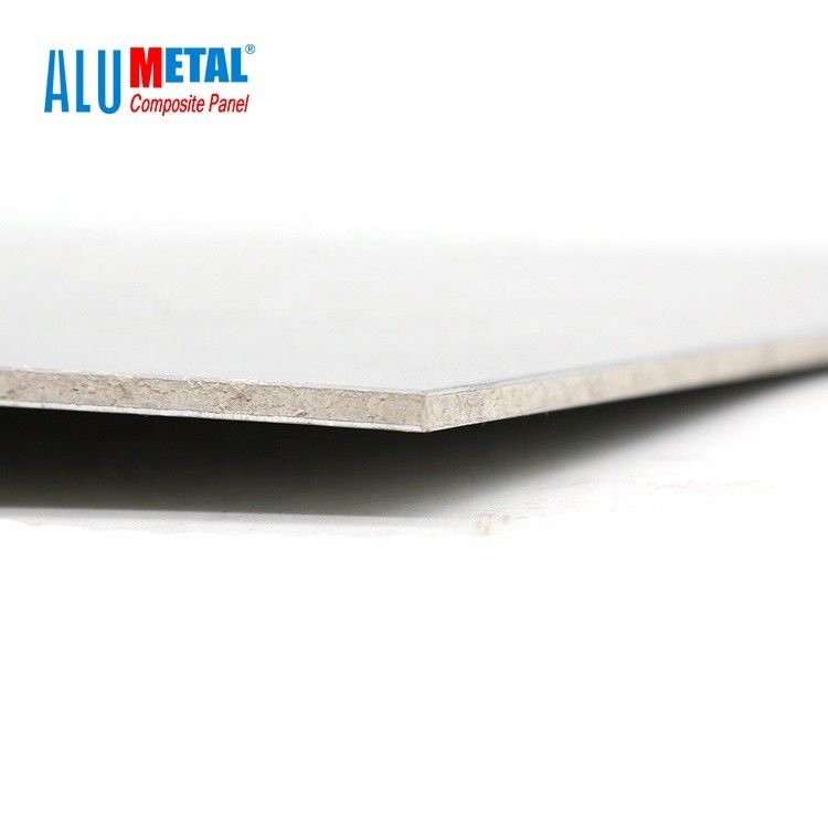 il pannello composito di alluminio ignifugo A2 di 1220mm ha perforato il rivestimento del PE dello strato 3004 ACP
